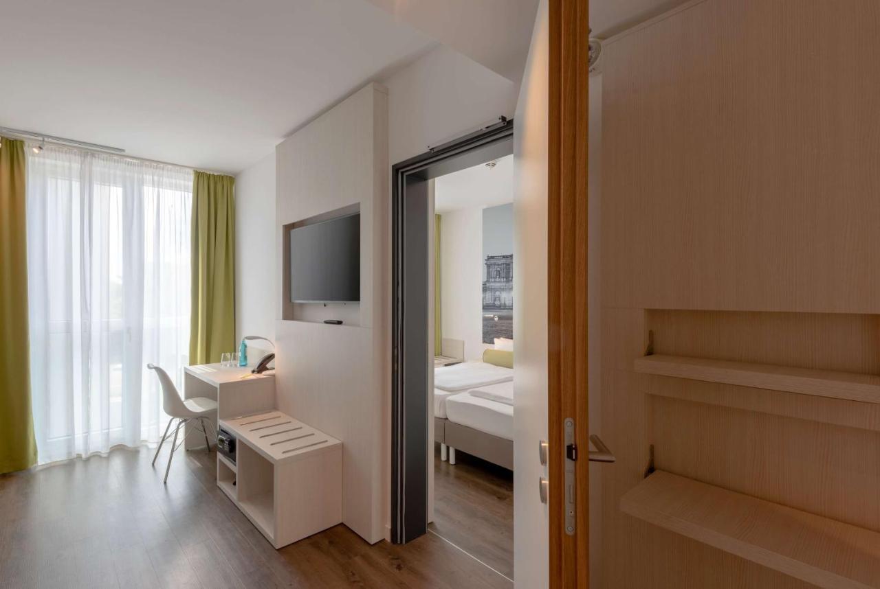 Super 8 By Wyndham Hotel Dresde