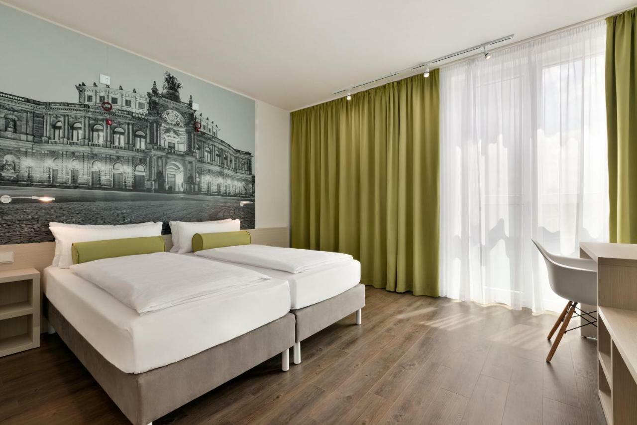 Hotel Super 8 By Wyndham Dresde