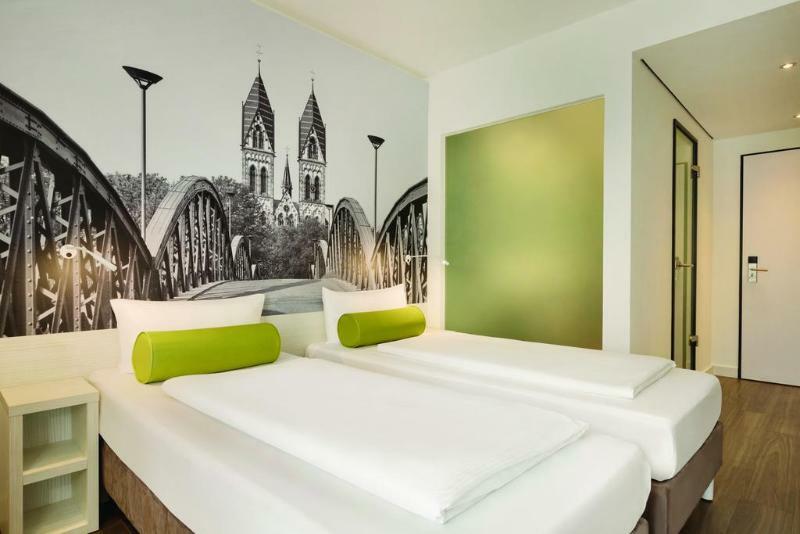 Super 8 By Wyndham 3* Дрезден